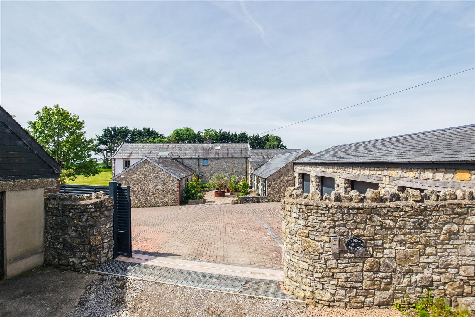 Ty Broc, Parc Farm, St. Donat's, Nr Llantwit Major, Vale of Glamorgan, CF61 1AG